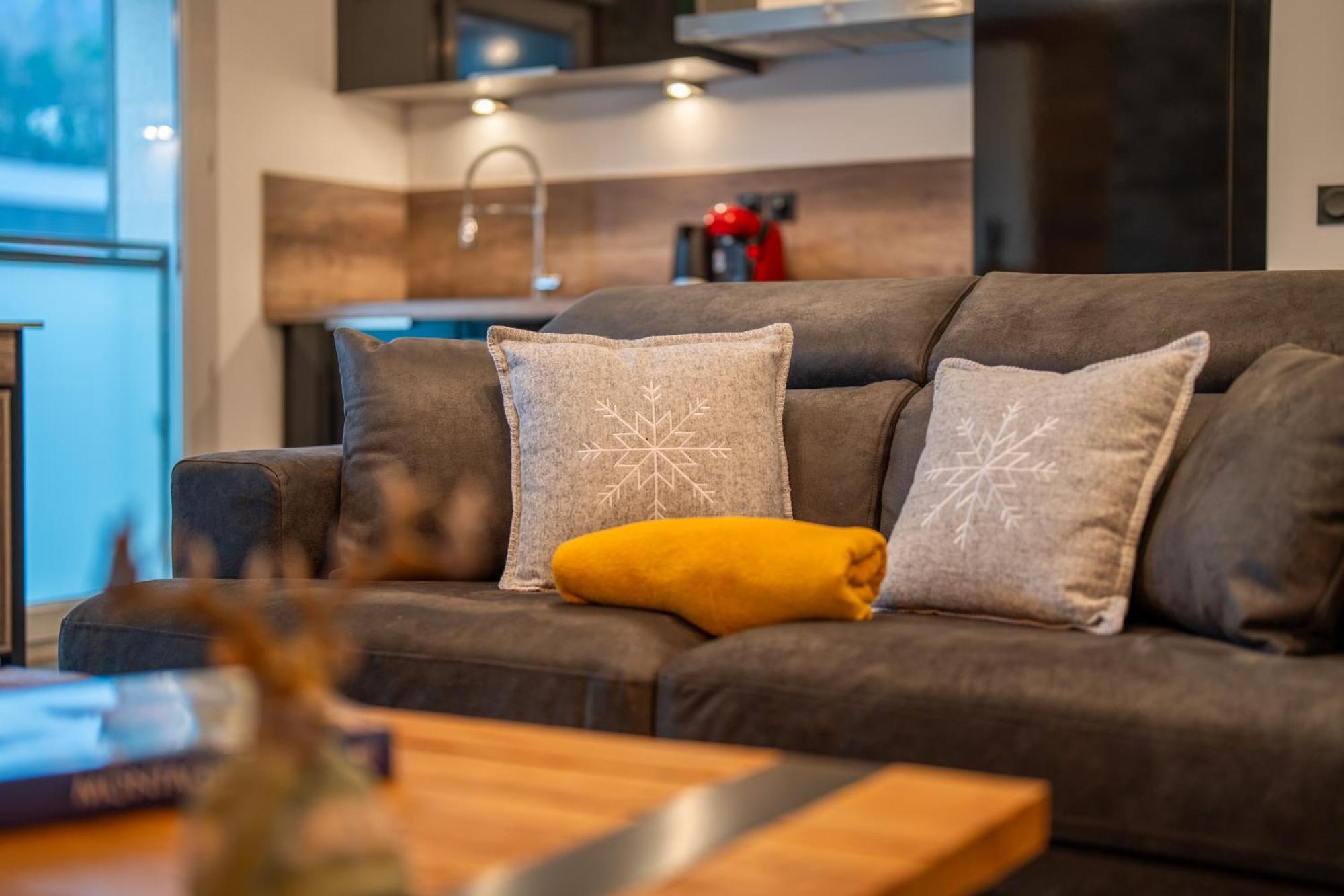 Charmant Appartement A 5 Minutes A Pied De La Vielle Ville Annecy Avec Parking Prive 外观 照片